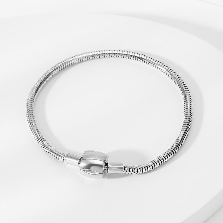 New Trendy Snake Chain Bracelet Stainless Steel Gold-Plated Snake Bone Charm Bracelet Simple Soft Personalized Jewelry