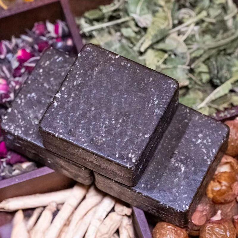 Pure Plant Dendrobium Pine Needle Shampoo Bar - No Silicone, Handmade Herbal Hair Care with Essential Oils for Dandruff Control. 100g