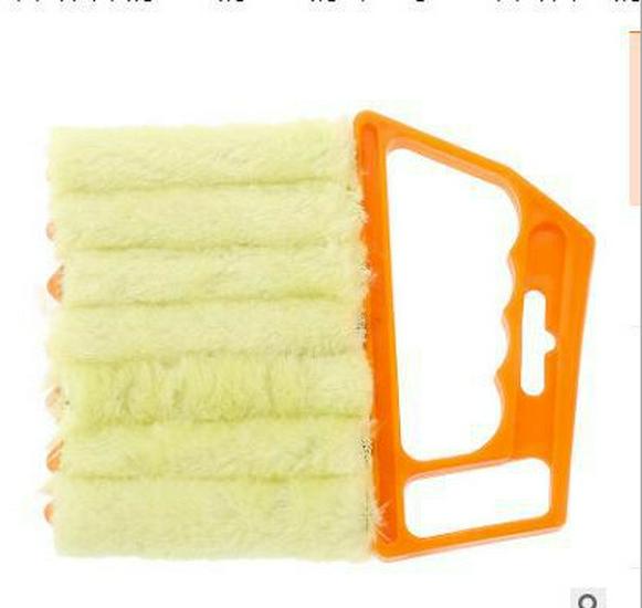 Multifunctional Venetian Blind and Curtain Cleaning Brush for Dust Removal