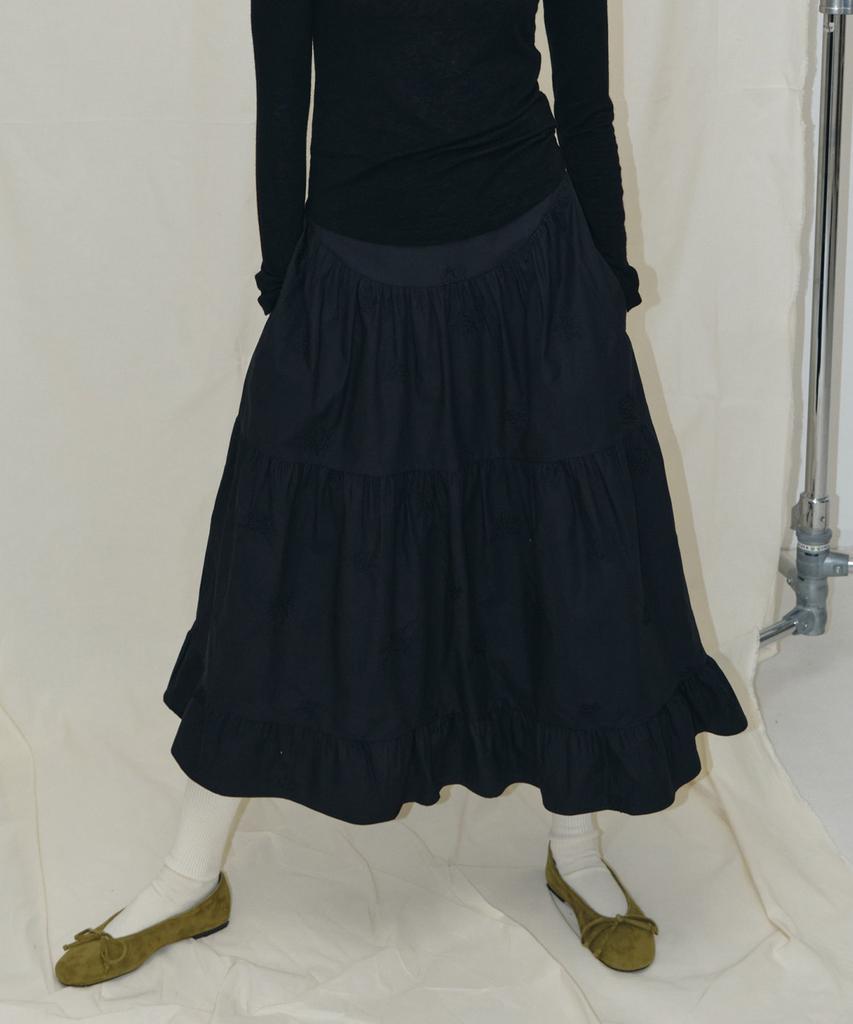 Mais Embroidered Shirred Tiered Maxi Skirt / Black