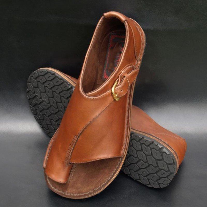 Wish Flat-bottomed Buckle Round Head Cuff Women's Large-size Sandals