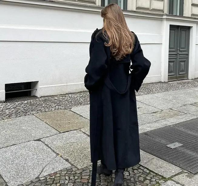 European & American Women's Double-Breasted Lapel Wool Coat - Casual, Loose, Fashionable.