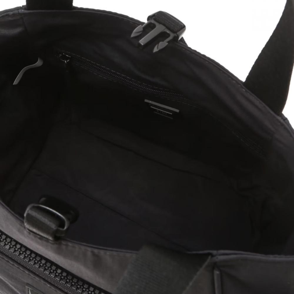 Daks Black Logo Decorated Nylon Tote Bag Dbba6eg36bk