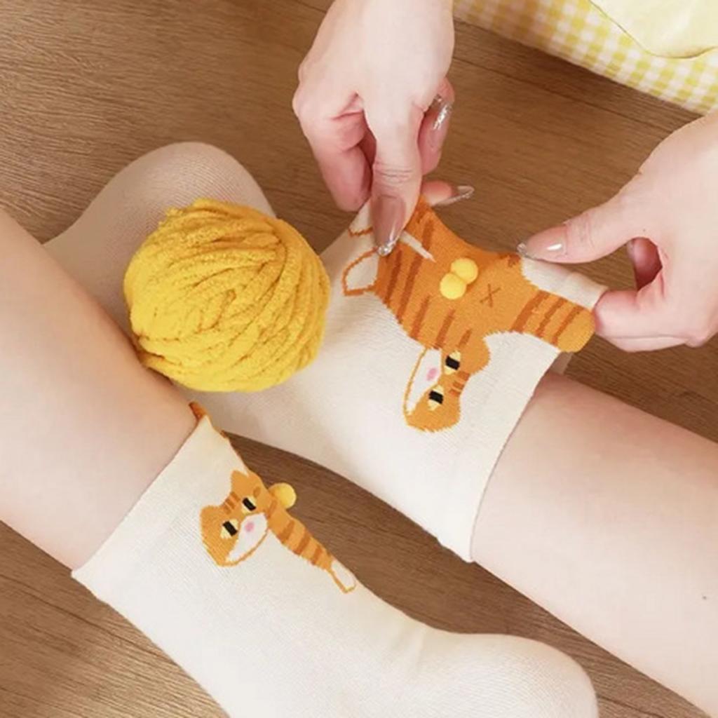 1 Pair Cute Cat Egg Socks Funny Mid Calf Warm Socks for Women 3D Cat Design Winter Cozy Wear Halloween Christmas Gift Accessory