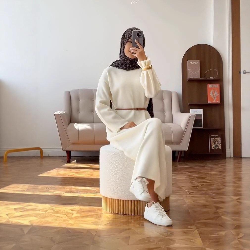 Elegant Knit Sweater Dress with Waistband - 2025 Spring/Autumn Collection