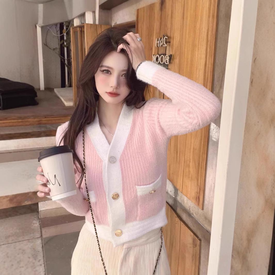 

Осень 2024 Кардиган женский повседневный пэчворк с V-образным вырезом - Корейский стиль, милый вязаный свитер One Size розовый