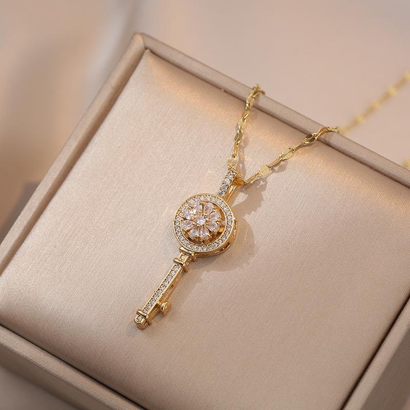 Fashion Vintage Zircon Key Rotate Pendant Necklaces for Women Classic Stainless Steel Relief Jewelry Accessories Gifts for Lover