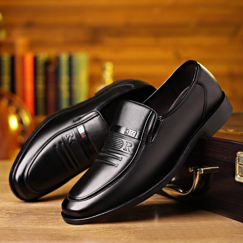 

Мужские туфли с одной педалью, дышащие деловые повседневные туфли, мужские британские нескользящие рабочие кожаные туфли 41 чёрный