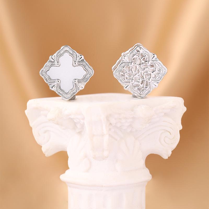 Korean-Style Four-Leaf Clover Ear Cuffs: Luxurious, Fashionable Earrings for Women