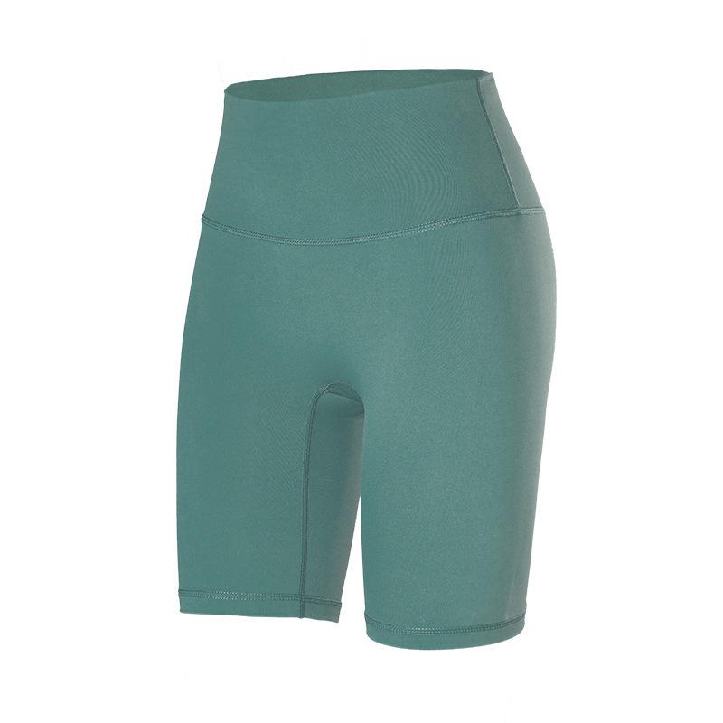 Plus Size Yoga Set: Beautiful Back, High Waist Shorts, Quick Dry Fitness Outfit