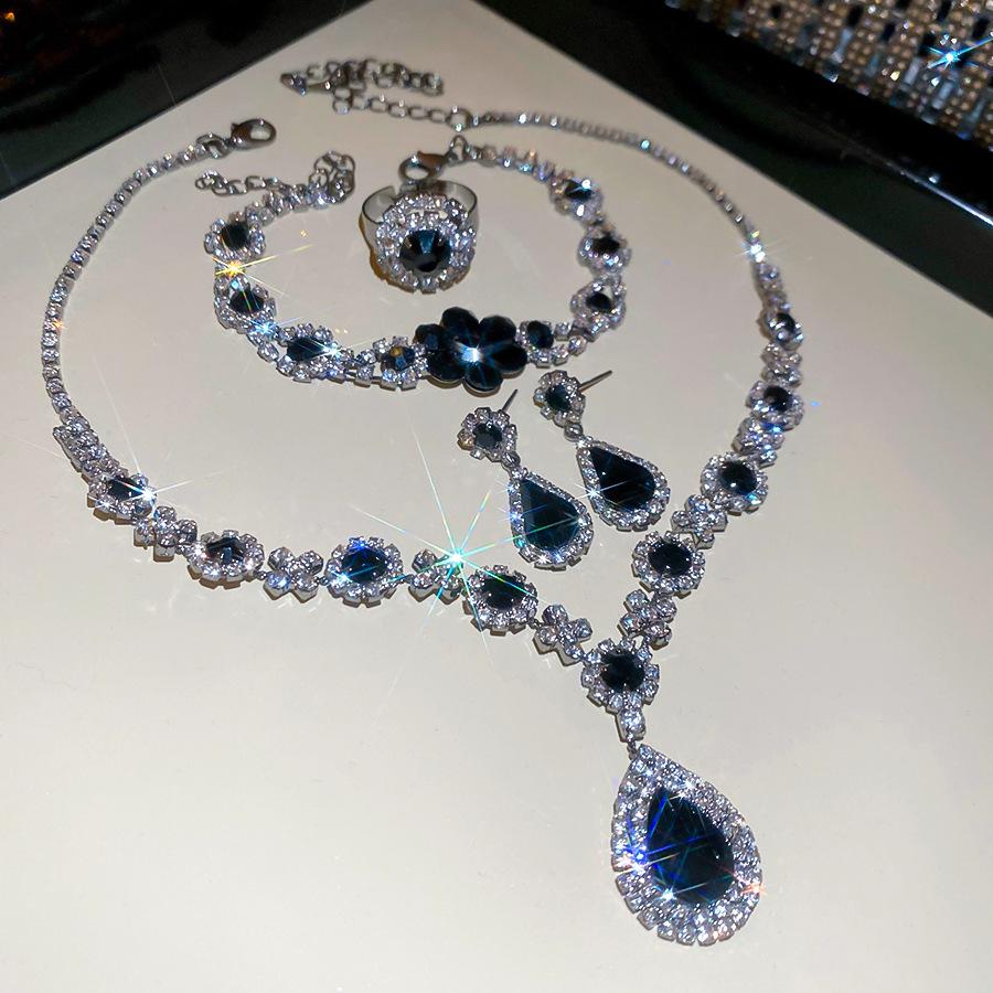 Rhinestone Geometric Flower Water Drop Earring & Necklace Set - Elegant Light Luxury Clavicle Chain