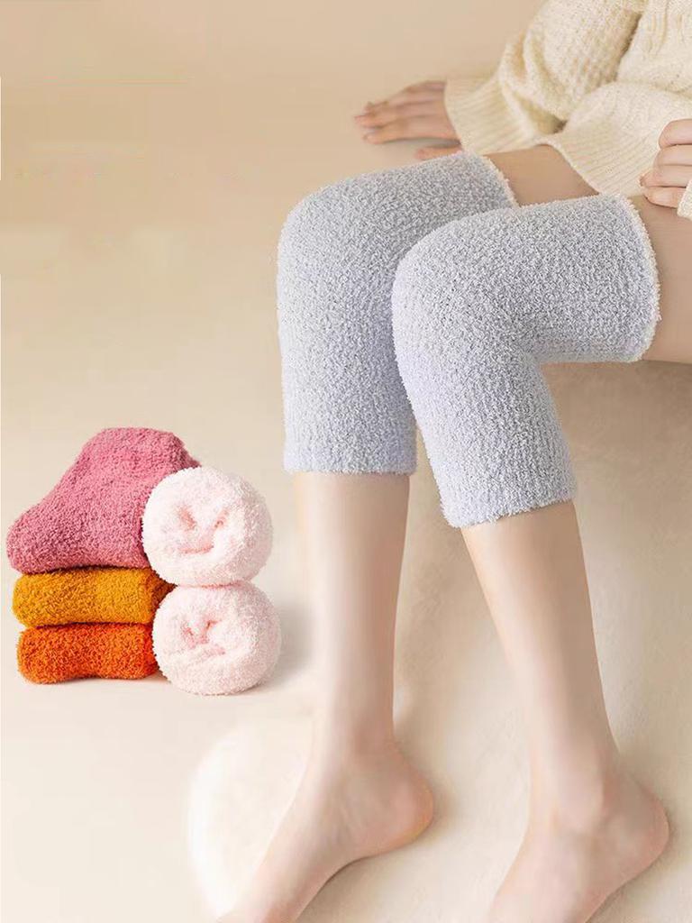 A Pair Of Women'S Coral Velvet Winter Warm Leg Cover With Thick Knee Protection Knee Leg Cover