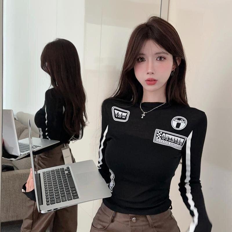 And Cool Spicy Girl Black and White Color-Blocking Unique Letter Print T-Shirt for Women, Slim Fit, Stylish, Versatile Long-Sleeve Top for Autumn