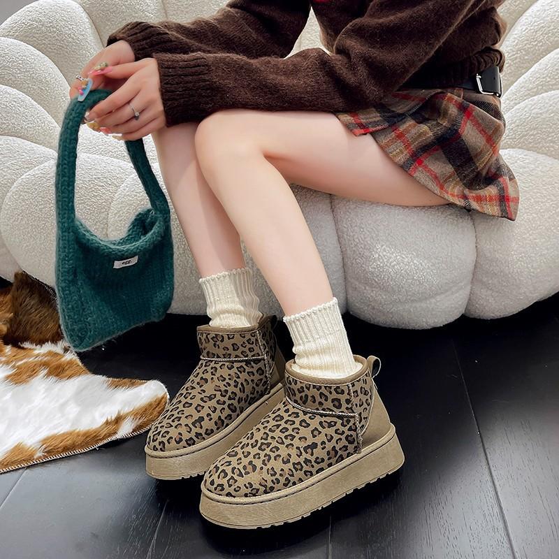 Leopard print sexy snow boots 2024 winter new women's boots foreign trade velvet warm thick-soled casual snow boots short boots