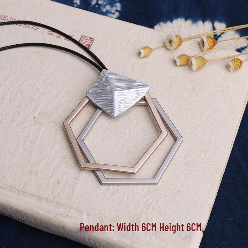 Evropsko-americký retro dlouhý náhrdelník s přívěskem: Jednoduchý svetr řetízek v korejském stylu pro studenty