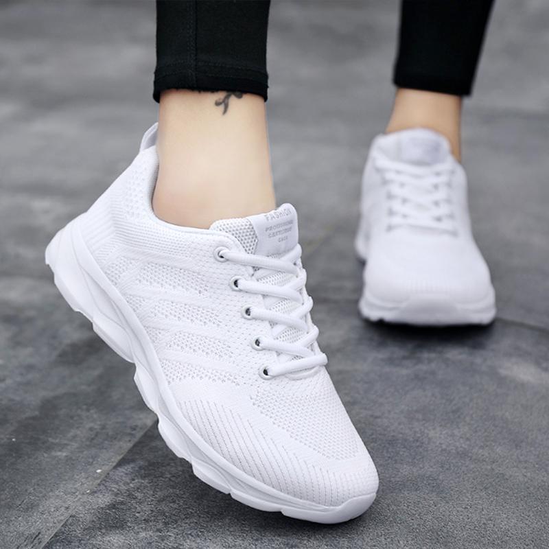 Medium-aged Soft-soled Shoes, Spring Women's Mesh Breathable Sneakers