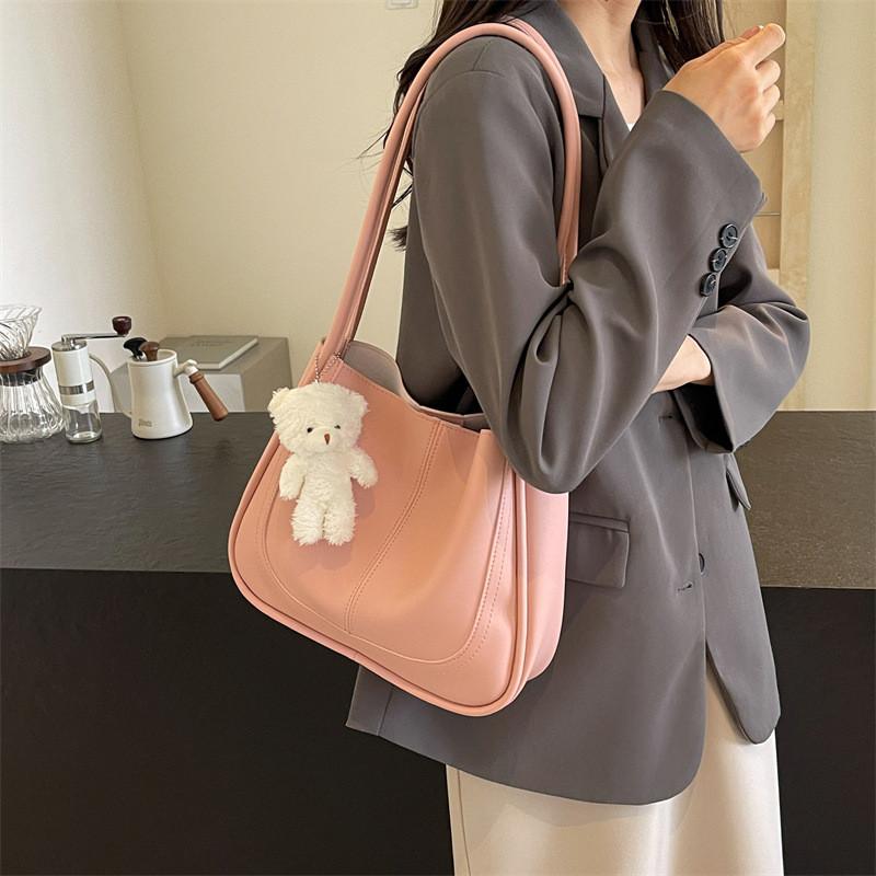 Trendy Casual Fashion Summer Bucket Bag For Commuting With Stylish Design Features