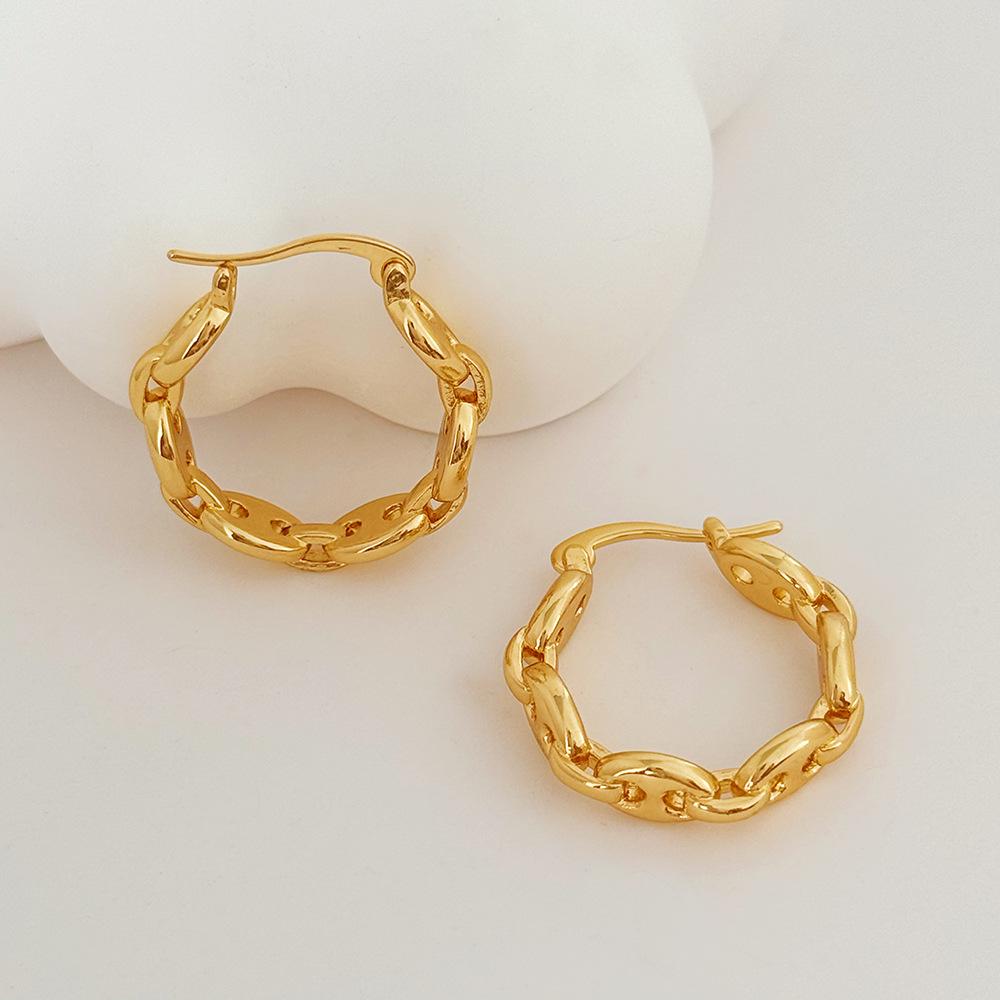 European & American Luxury Pig Nose Chain Earrings: Creative, Stylish & Versatile Women s Fashion Accessory