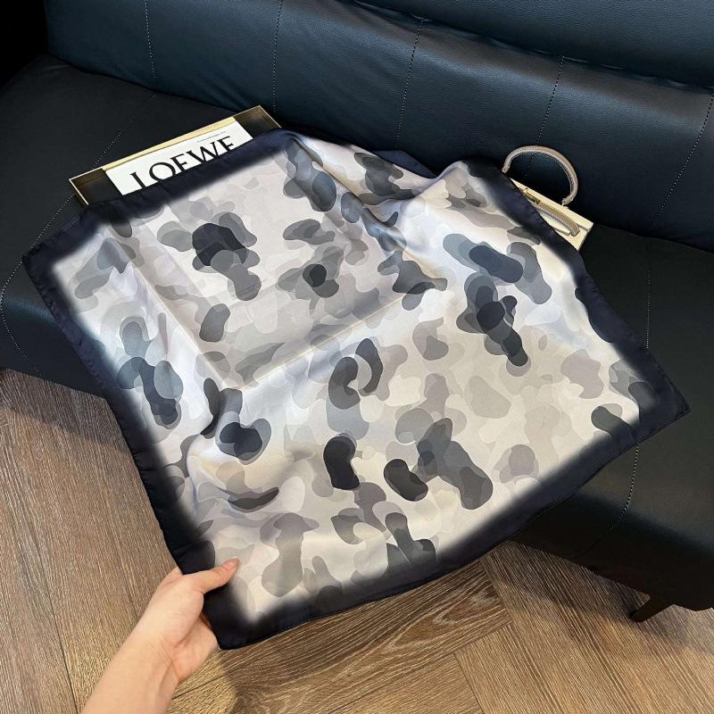 Fashion Black and White Printing Temperament Square Scarf Imitation Silk Korean Version Decorative Scarf Scarf Professional Decorative Shawl Silk Scar