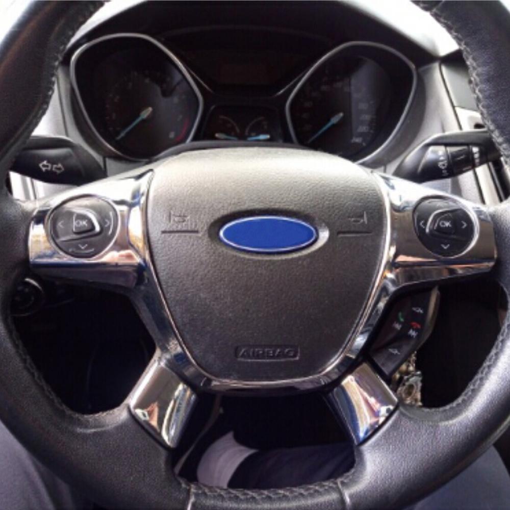 Copertura Adesiva Per Volante ABS – Compatibile Con Ford Focus 3 MK3 (2012-2014) E Kuga (2013-2015) – Colore Argento