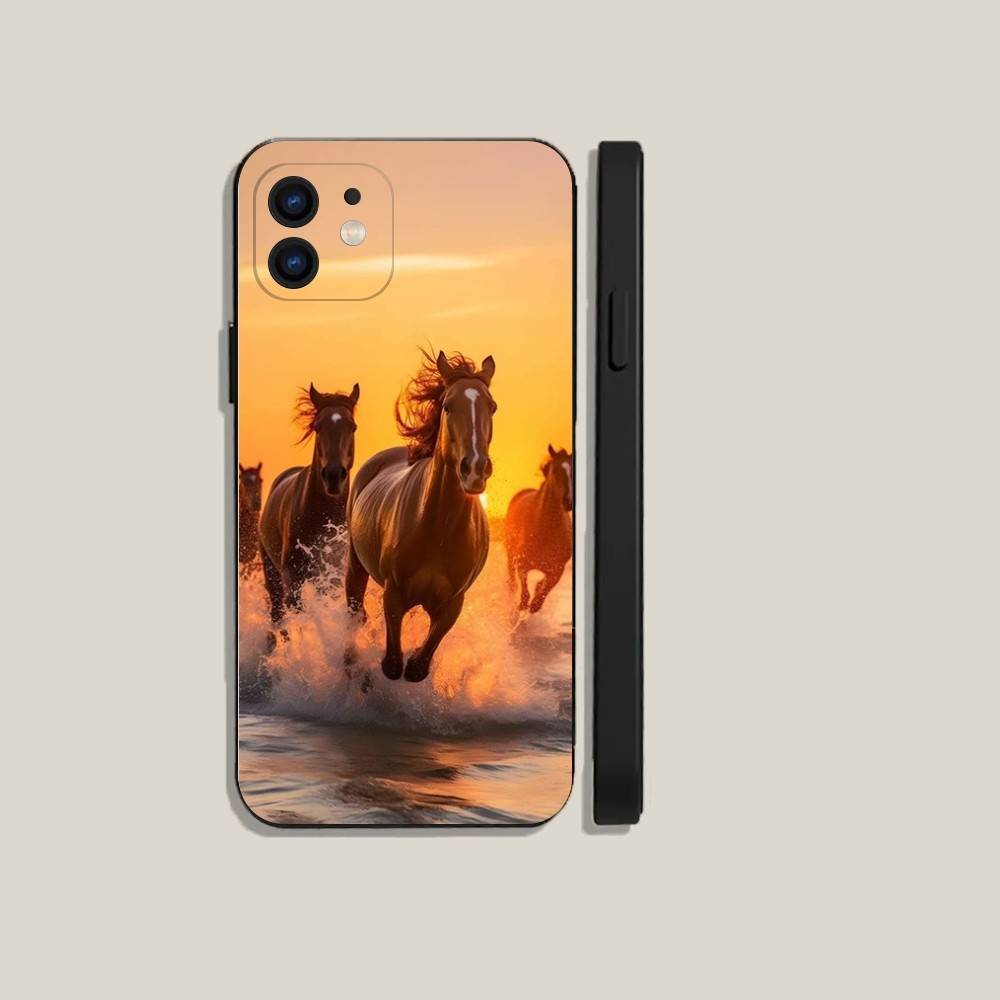 

Изящная лошадь Чехол для телефона Для iPhone16,15,14,13,12,11,Plus,Pro Max,XS,X,XR,SE,Mini,8,7 Мягкий силикон Черный чехол iPhone16