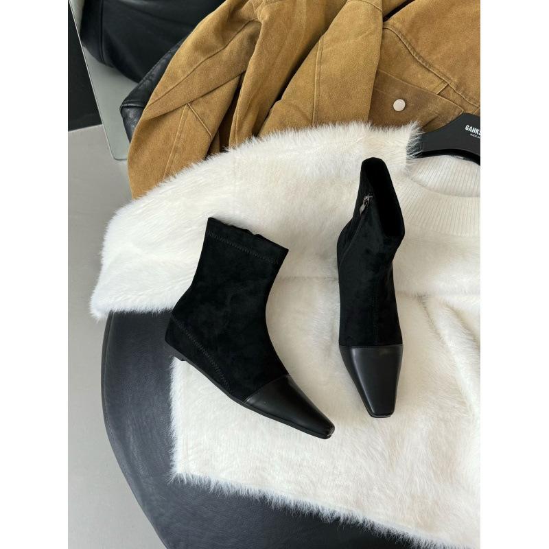 

Splicing square head thick heel short Martin boots 2025 autumn and winter new suede temperament low heel versatile niche fashion boots 40 чёрный