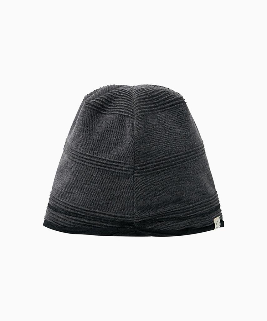 Ohesio Reversible Layered Beanie, Charcoal