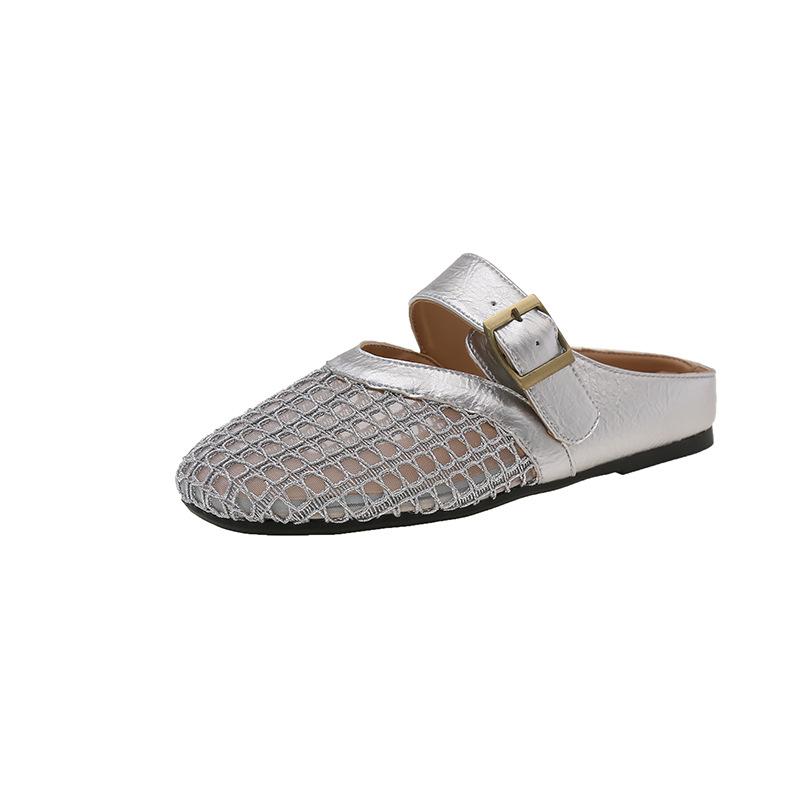 

Толстая подошва, внутренняя высота увеличивается, одна педаль, пряжка ремня, голова сумки, полушлепанцы, женские, лето, верхняя одежда, полые, 2025, новые, крутые шлепанцы 40 серебряный