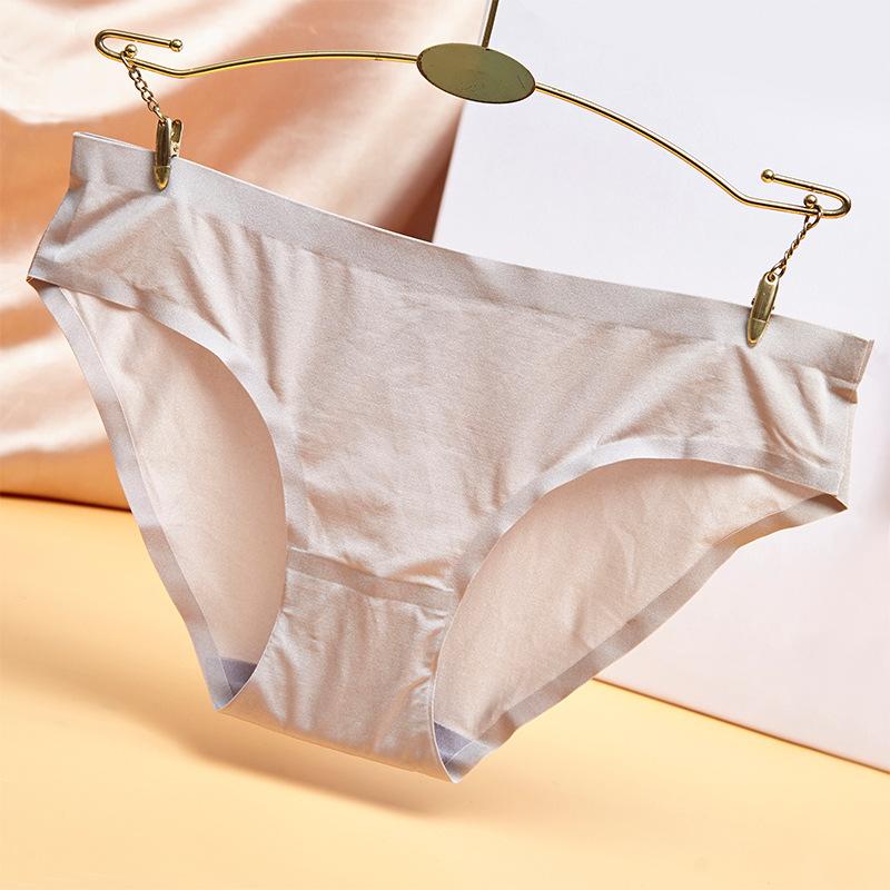 Women's Summer Ice Silk Seamless Underwear Sexy Triangle Pants Women's Simple Underwear Low Waist Breathable