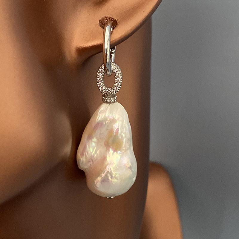 

Пресноводный жемчуг барокко Tremella 925 Tremella Hermore можно использовать как кулон.