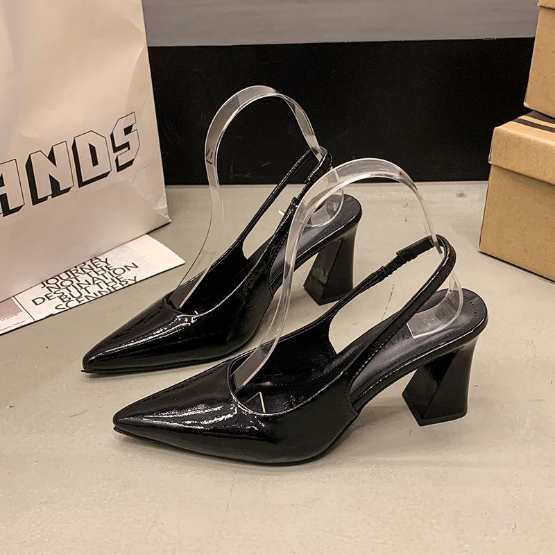 Nischen-High-End-Sinn hinten leere Tasche Kopfsandalen Damen Frühling und Sommer 2025 neu spitz vielseitig dicker Absatz flacher Ausschnitt High Heels