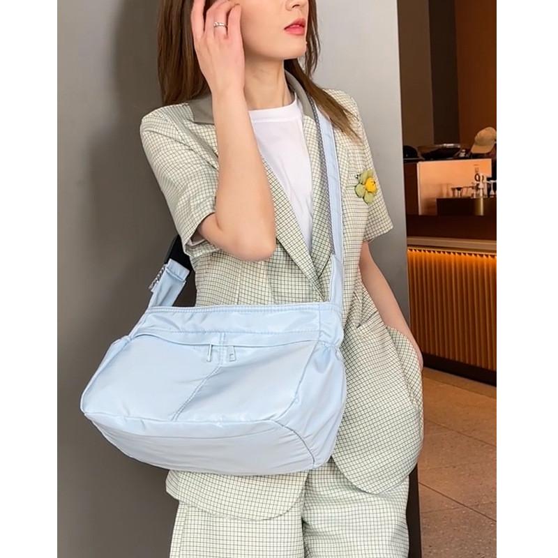 IELGY large-capacity leisure bag, waterproof and wear-resistant Oxford cloth shoulder bag commuter oblique span bag, Korean version leisure nylon bag