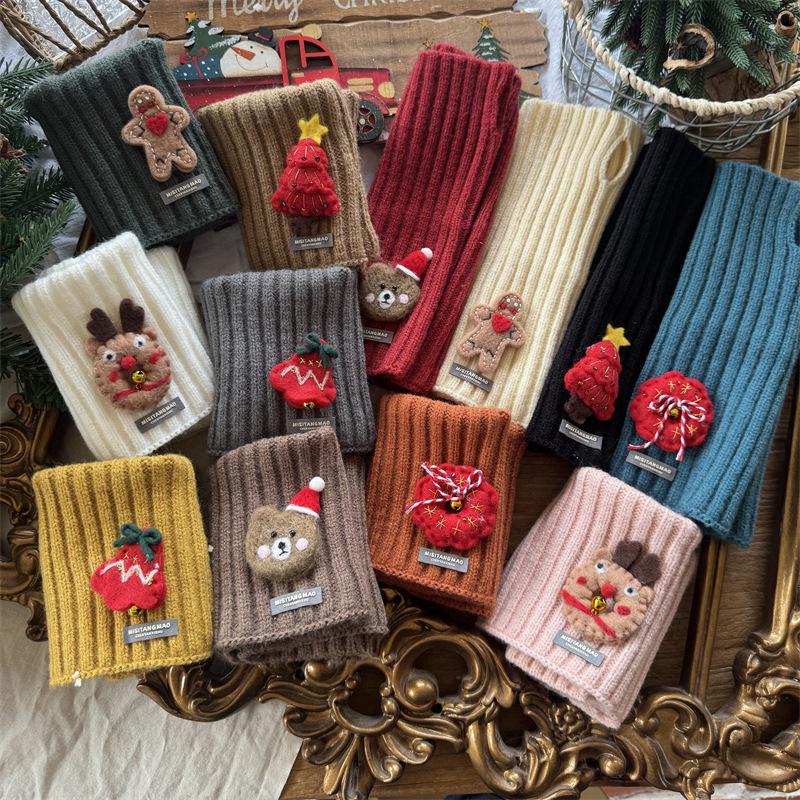 Christmas Red Kids' Knit Scarf & Neck Warmer: Warm & Cute for Boys and Girls