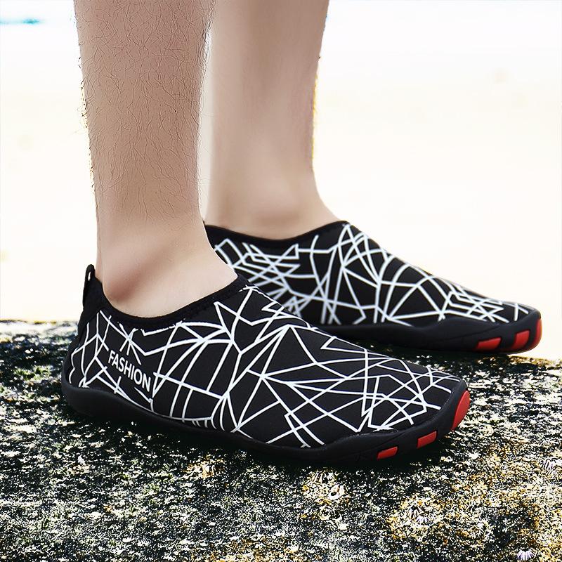 Summer Wading Shoes Breathable Outdoor Swimming Shoes Soft and Quick Drying Diving Shoes