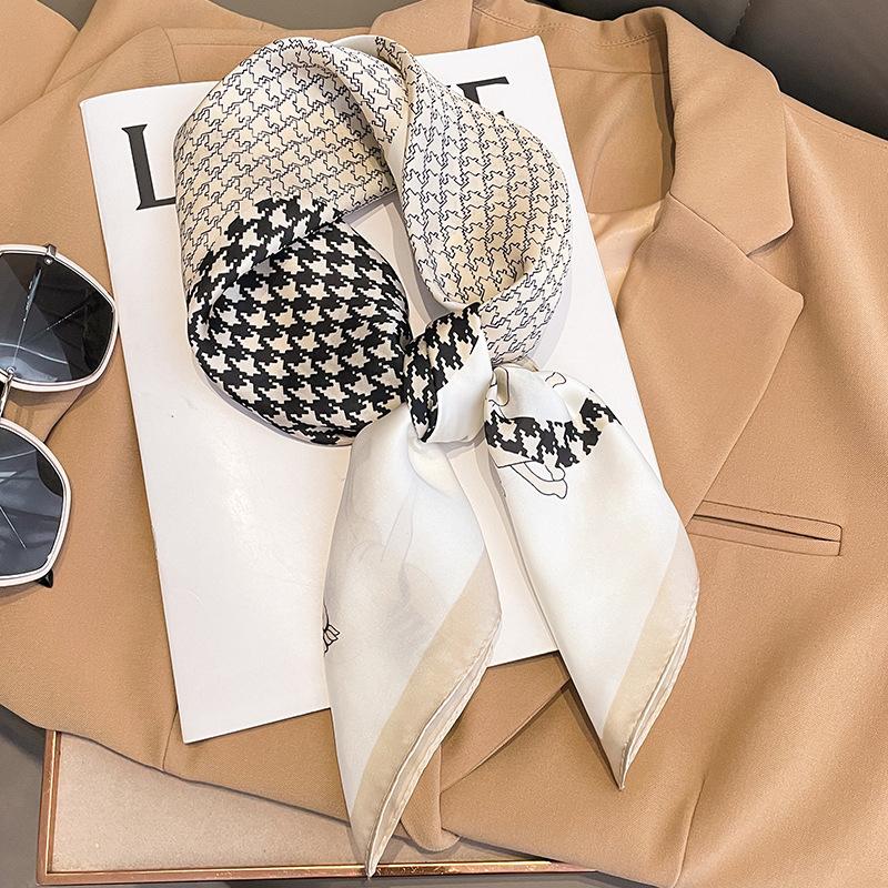 Spring/Summer Soft Satin Imitation Silk Neck Scarf  New Retro House Wrap  for Women 90*90cm Square Printing Scarf
