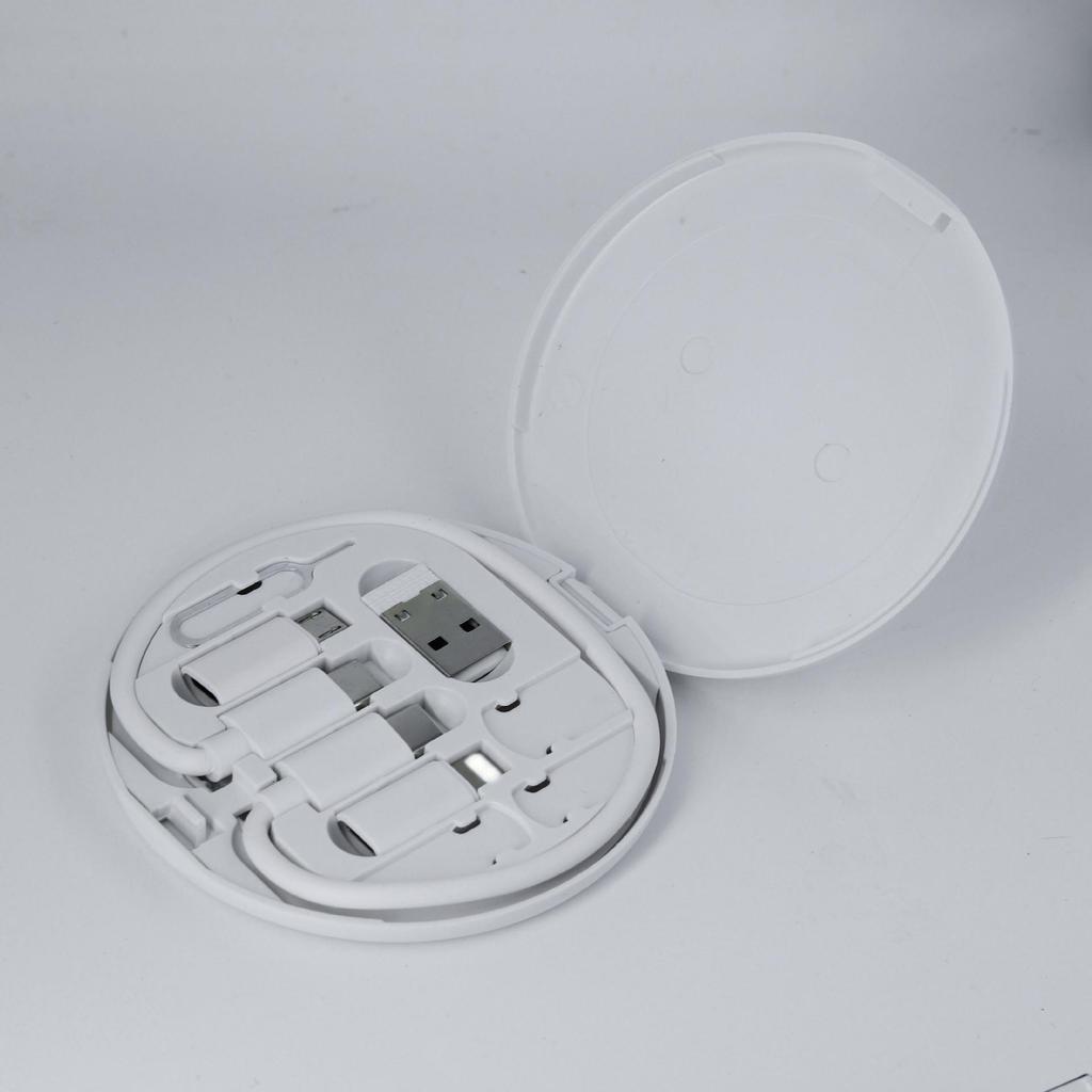 5-in-1 Type-C 60W Fast Charging Cable & Adapter Set - Compatible with Apple & Huawei. Portable and Multi-functional Storage.