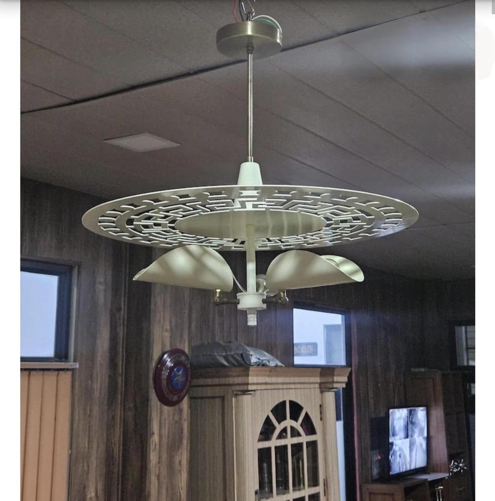 Lámpara de araña Sputnik personalizada Iluminación de techo con disco blanco estilo Moderno de mediados de siglo Lámpara colgante retro hecha a mano Luminaria de decoración única para el hogar Regalo