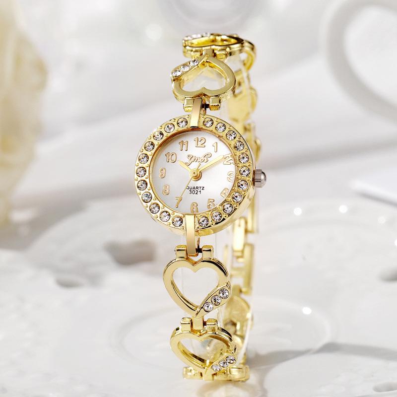 Montre Bangle à Quartz pour Dames avec Strass en Forme de Cœur Coréen - Style Fée de Mode