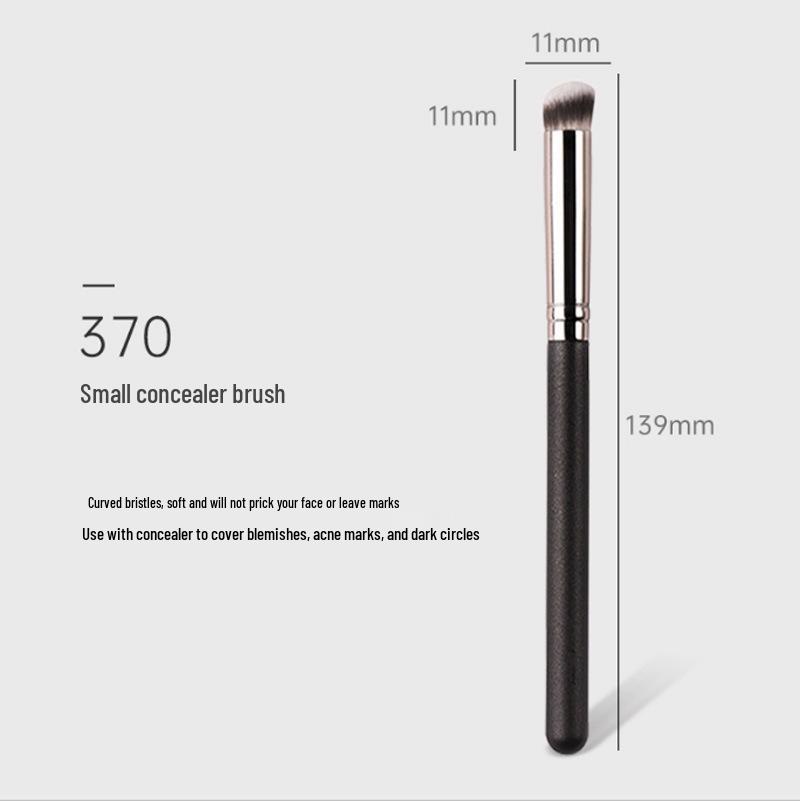 Angled Concealer & Contour Brush Set with Soft Bristles for Foundation and Blush