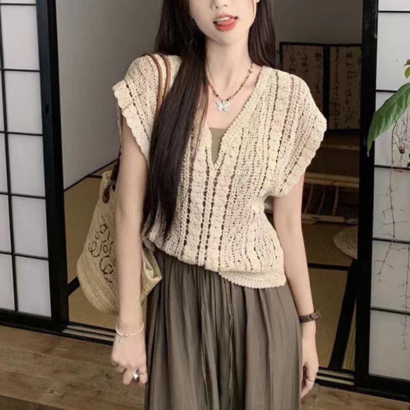 Hollow Hook Flower V-neck Vest Knitted Sweater for Women's Summer Design Short Style Sun Resistant Sleeveless Top for External Wear