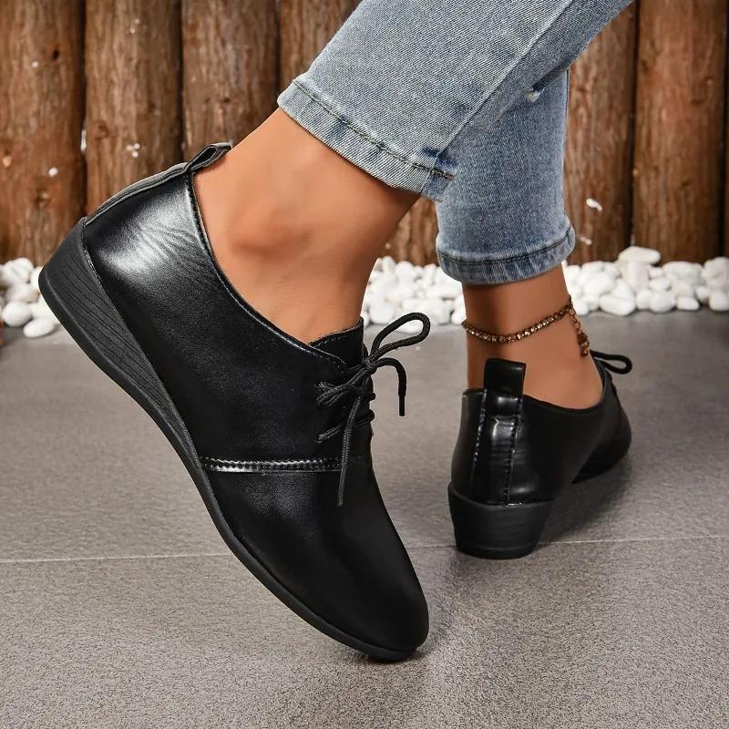 2024 Vânzări Fierbinți Culoare Solidă Pantofi Casual de Primăvară și Vară pentru Femei Pantofi Plați Coreeni cu Vârf Ascuțit cu Șireturi Pantofi Plați de Modă pentru Studenți