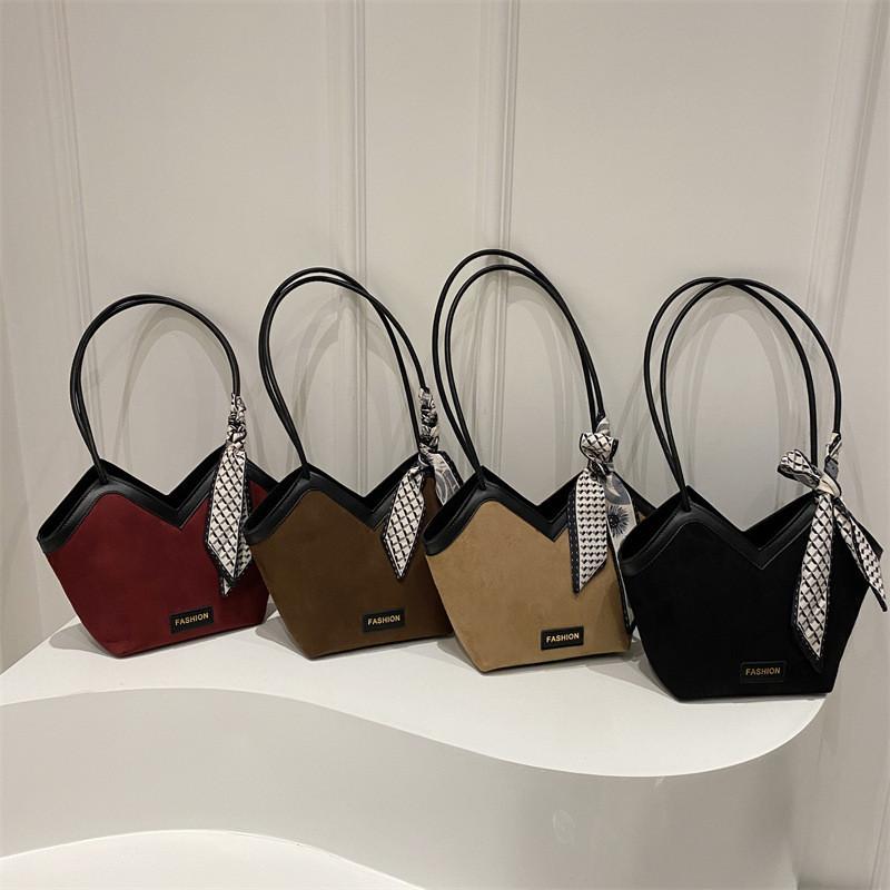 Urban Minimalist Pu Tote Bag With Zipper Closure For Daily Use
