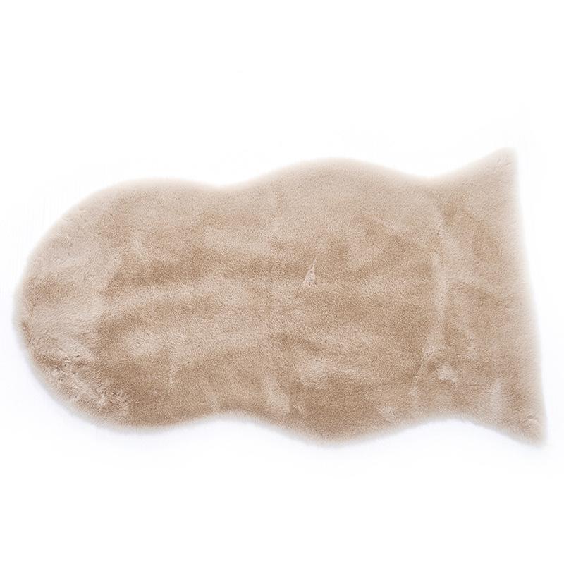 Irregular Long Pile Plush Sofa Cushion Rug - Faux Rabbit Fur for Living Room, Coffee Table, Bedroom, or Bedside.