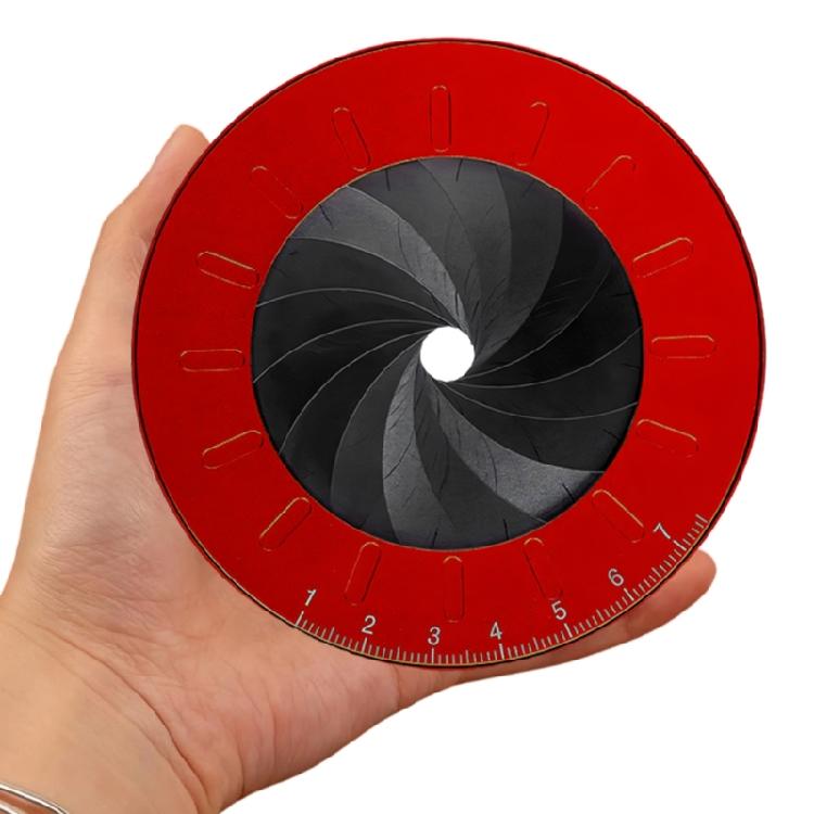 

Small And Lightweight Stainless Steel Form Maker For Fast Adjustments In Art And Design Projects красный