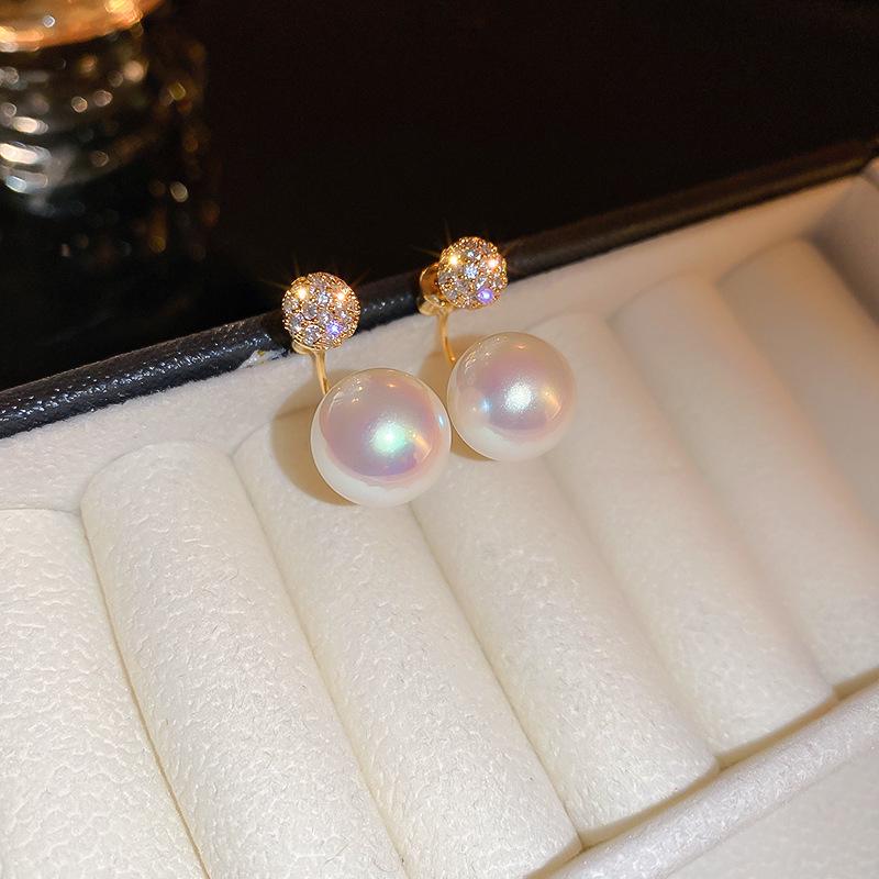 Elegant French Retro Floral Pearl Earrings - Geometric, Versatile, High-End Design for Women