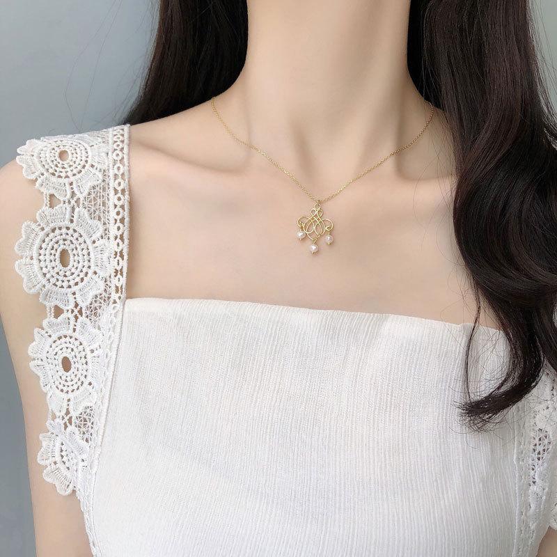 All-match Temperament Ruyi Knot Pearl Retro Style Elegant Necklace Pendant Sweater Chain Clavicle Chain