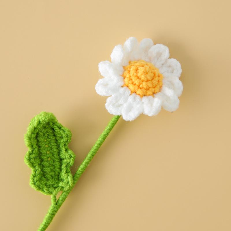 1pc Crochet Flowers Finished Bouquet  Handwoven Knitted Graduation Flower Cute Artificial Decorative Flowers Wedding Home Decor