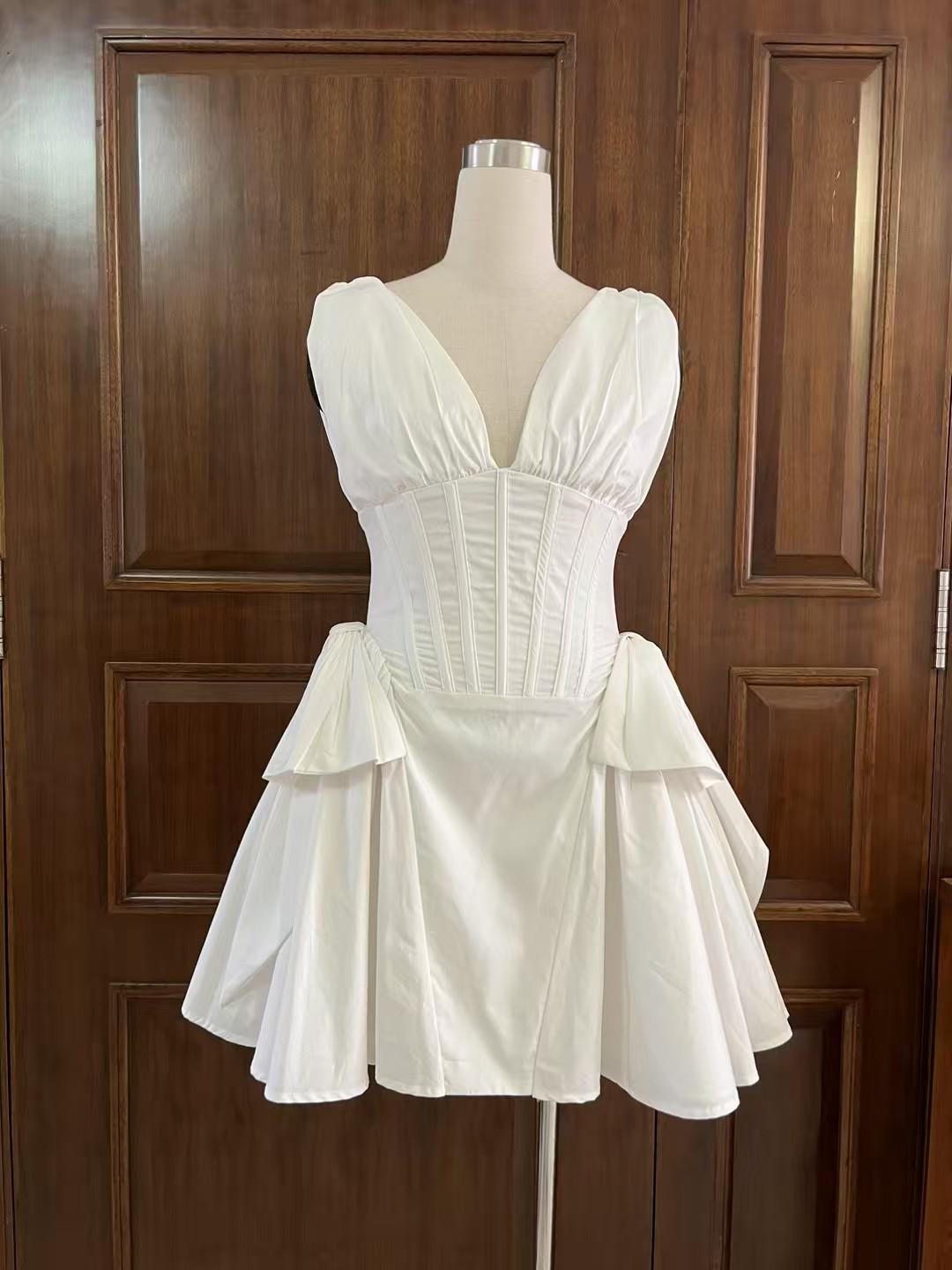 Elegant Bow Waist-Cinching V-Neck Dress with A-line Skirt XXL