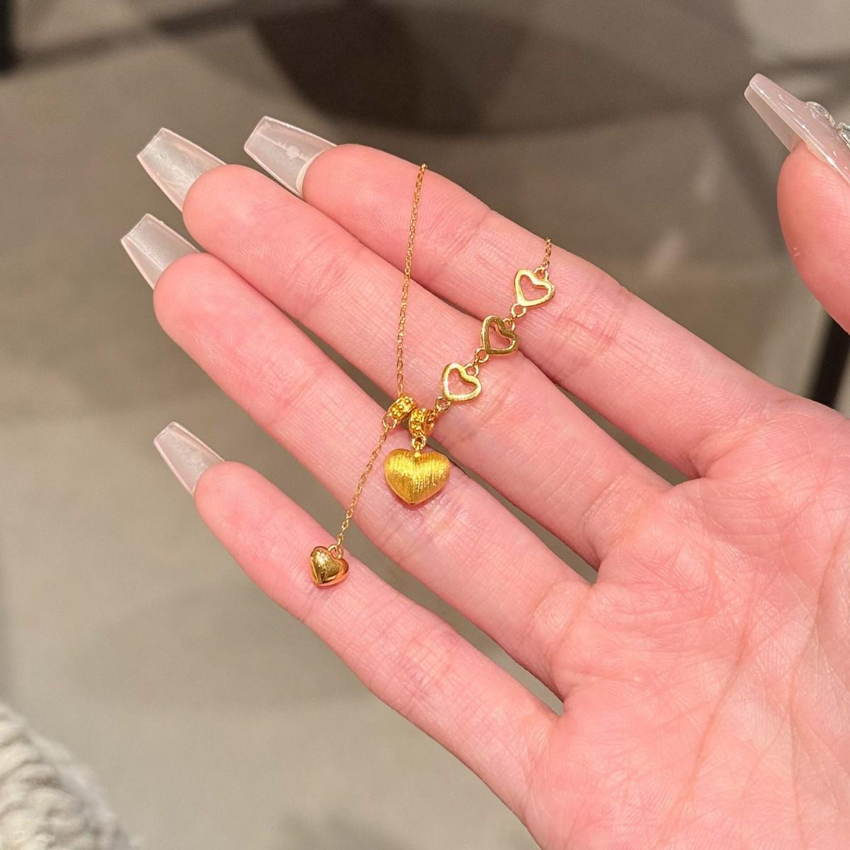 Brushed Love Fart Peach Pendant Y-shaped Necklace Retro Light Luxury Niche Collarbone Chain