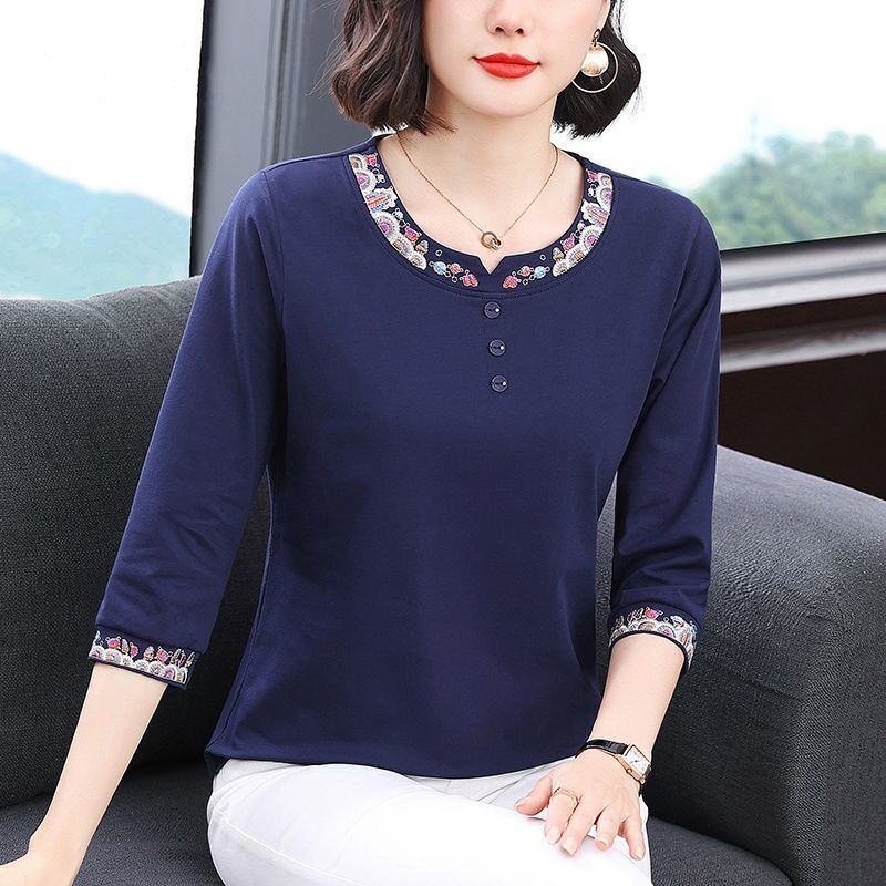 Einfach Lässig Sommer Neu Reine Baumwolle Damen Rundhals Bestickt Knopf Mode Vielseitig 3/4 Ärmel Locker T-Shirts Oberteile